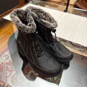 totes Black Winter Boots with Fur Trim